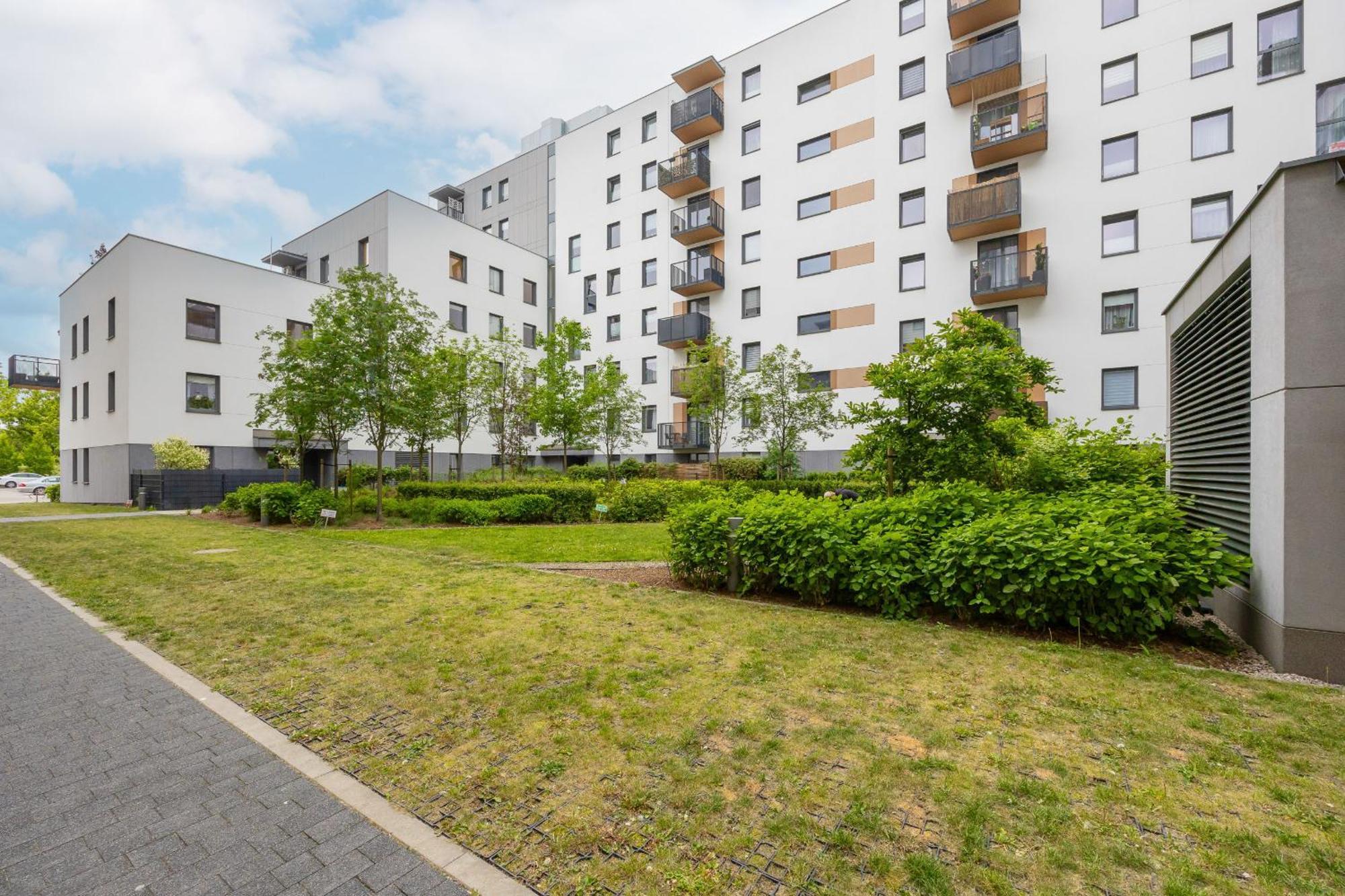 Apartament Industrial With Parking Wola By Renters *
