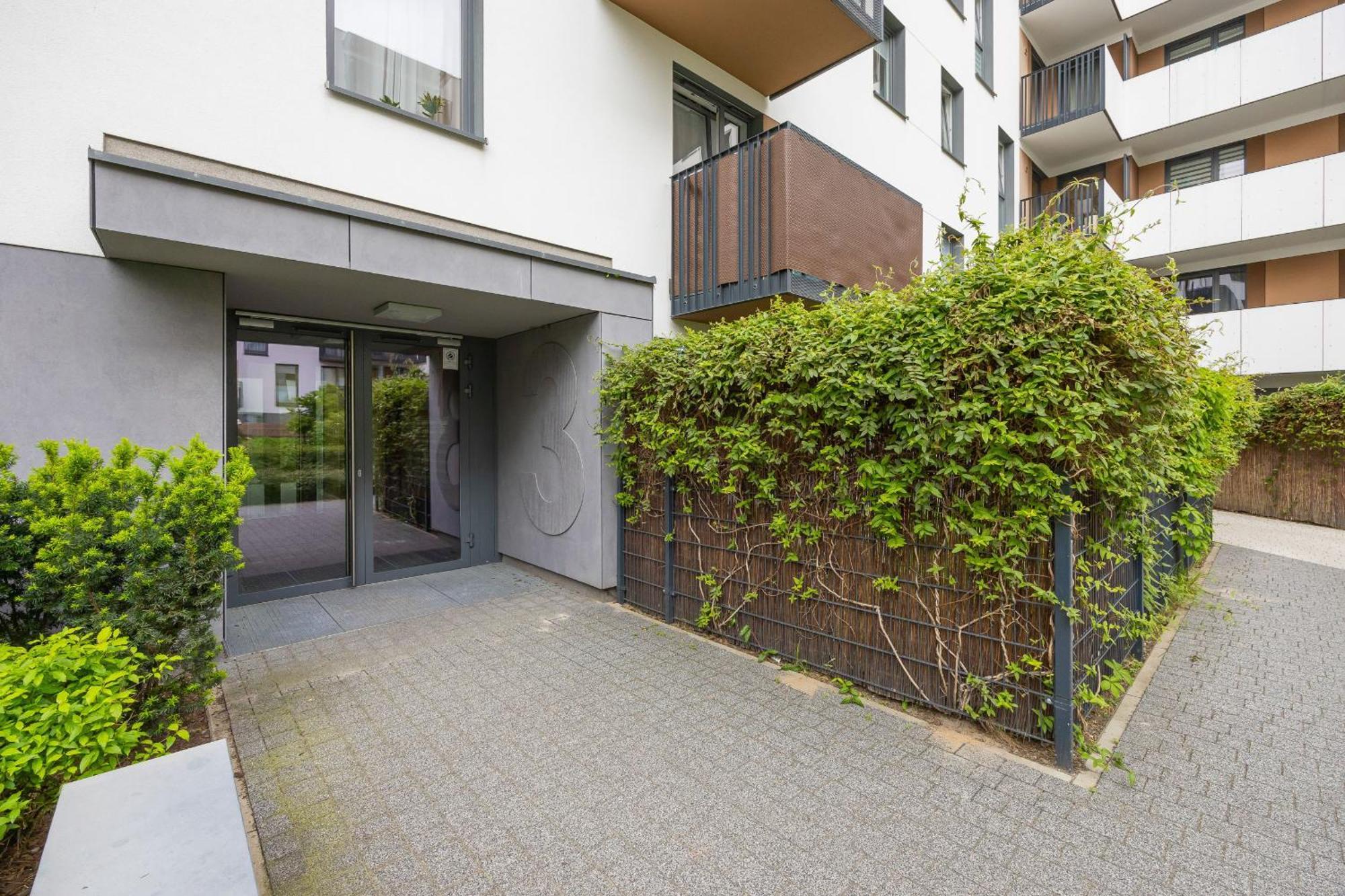 Apartament Industrial With Parking Wola By Renters *